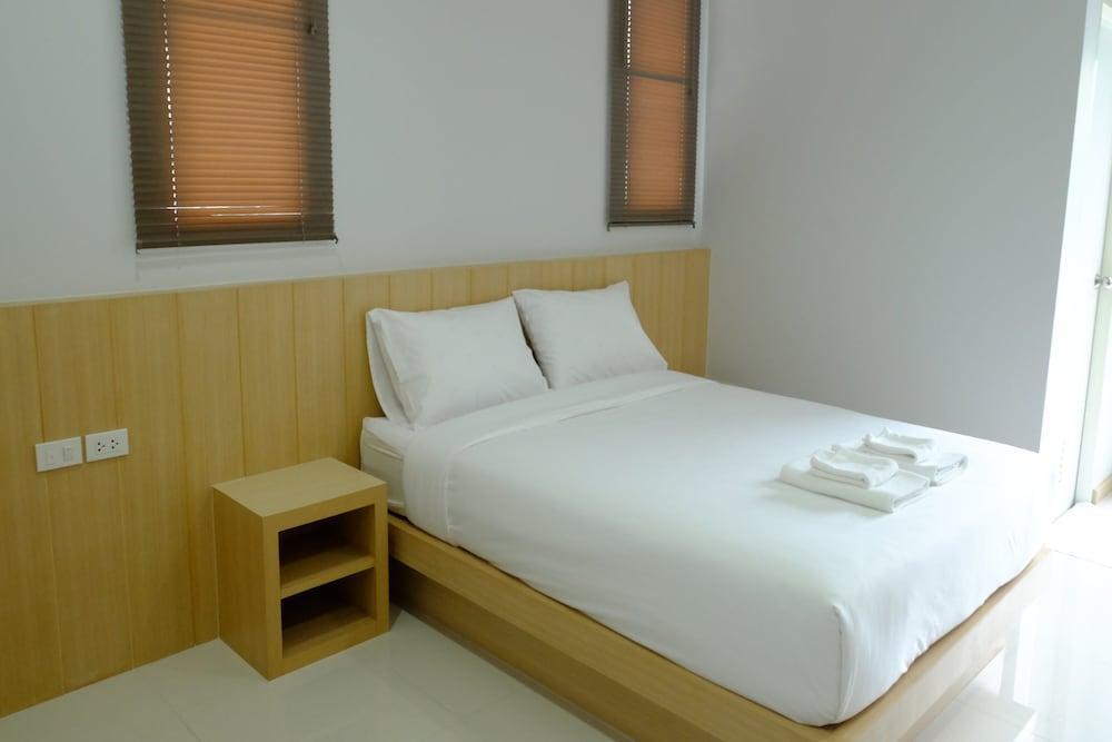 Charisma Residence Rayong Esterno foto