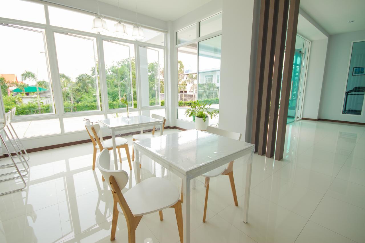 Charisma Residence Rayong Esterno foto