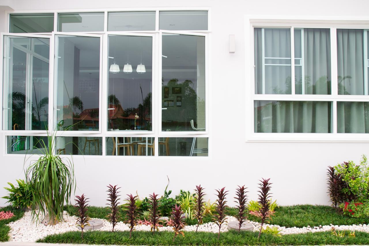 Charisma Residence Rayong Esterno foto