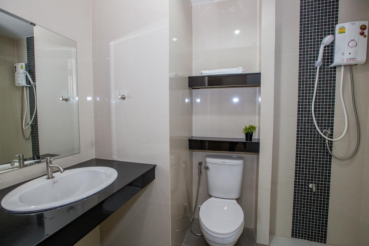 Charisma Residence Rayong Esterno foto